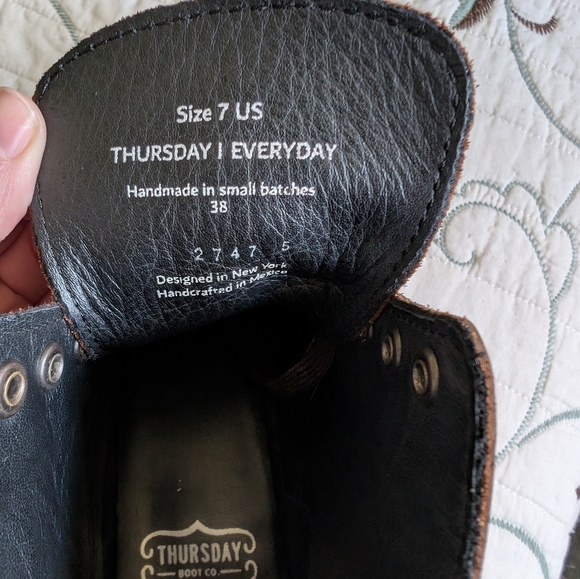Thursday Captain Boots, women's 7 - Picture 4 of 9